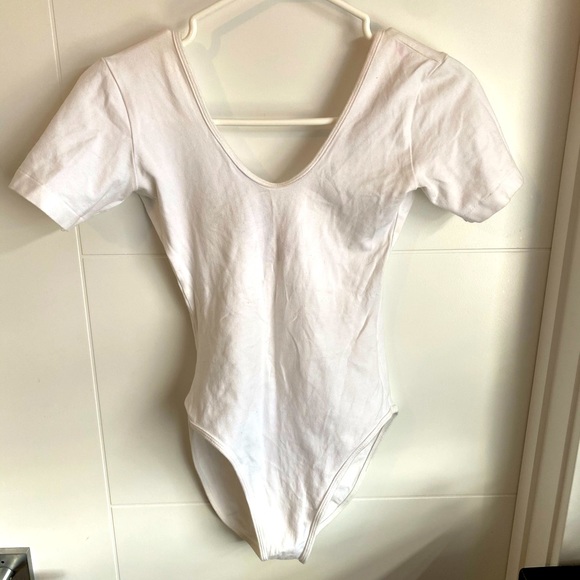 White body suit - Picture 1 of 2